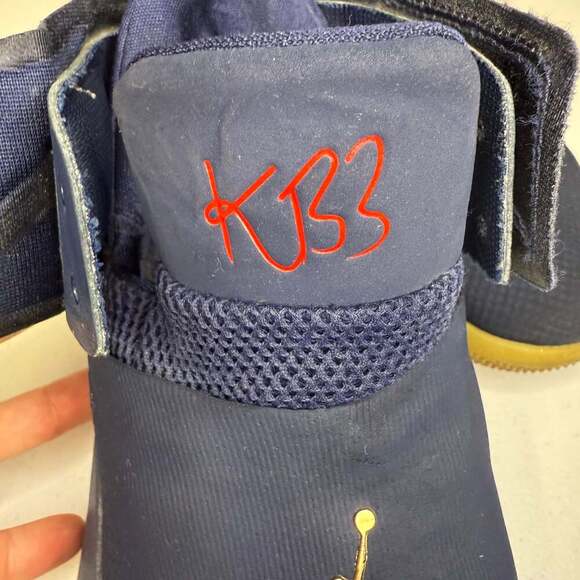 Jordan Why‎ Not Zer0.1 Blue and Gold Westbrook size 10 shoe - Picture 10 of 11